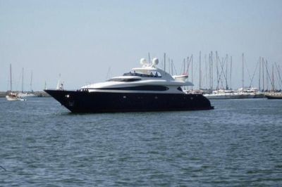 Yacht
