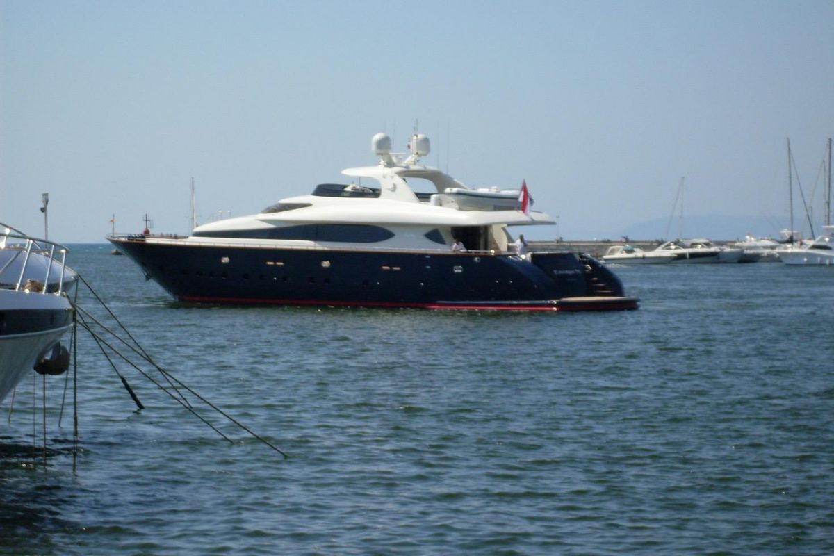 2009 Maiora 106 