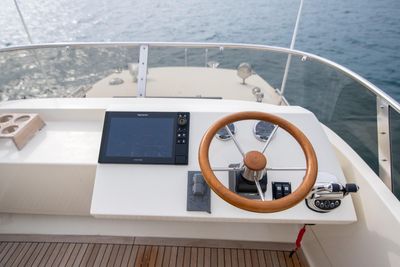 Yacht