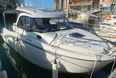 2024 Beneteau Antares 7 Fishing