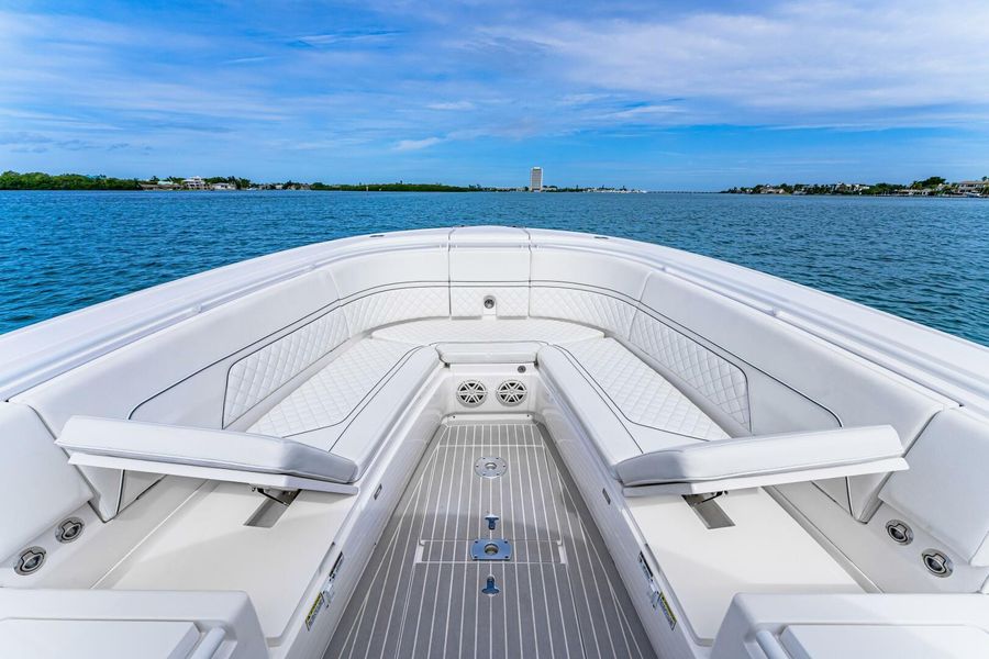 2019 Intrepid 375 Center Console