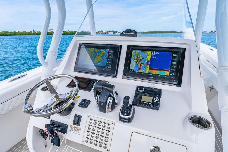 2019 Intrepid 375 Center Console