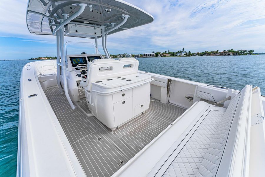 2019 Intrepid 375 Center Console