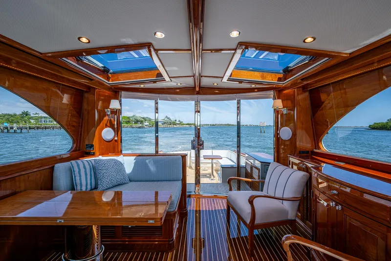 Talaria 57001 Yacht Photos Pics 