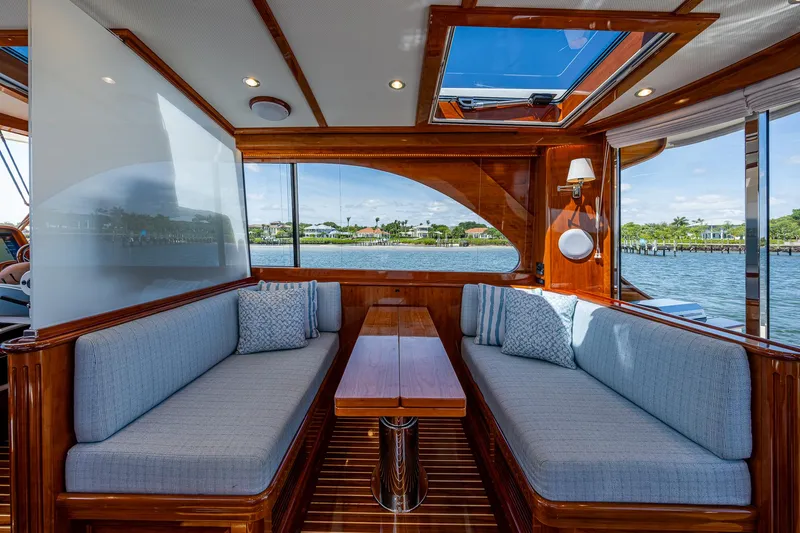 Talaria 57001 Yacht Photos Pics 