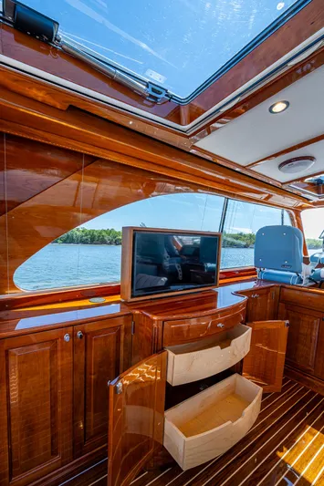 Talaria 57001 Yacht Photos Pics 