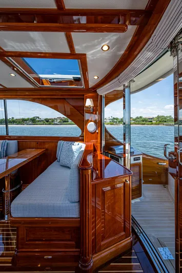 Talaria 57001 Yacht Photos Pics 