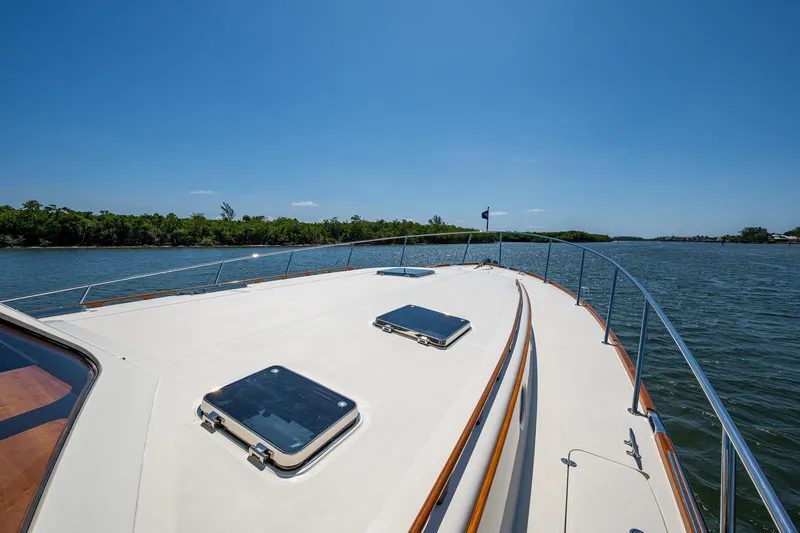 Talaria 57001 Yacht Photos Pics 