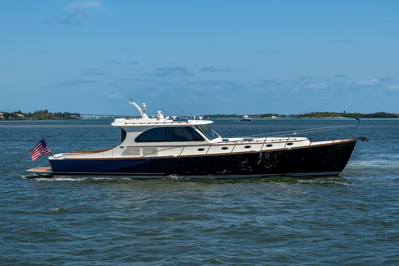 Talaria 57001 Yacht Photos Pics 