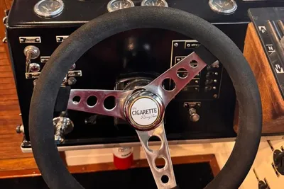 1979 Cigarette Mistress 35