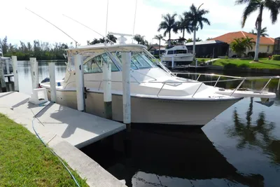 Grady-White Express 360