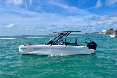 2022 Axopar 22 T-Top