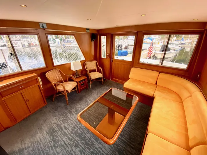 First Light Yacht Photos Pics Interior of 1999 Ocean Alexander 510 Pilothouse yacht.