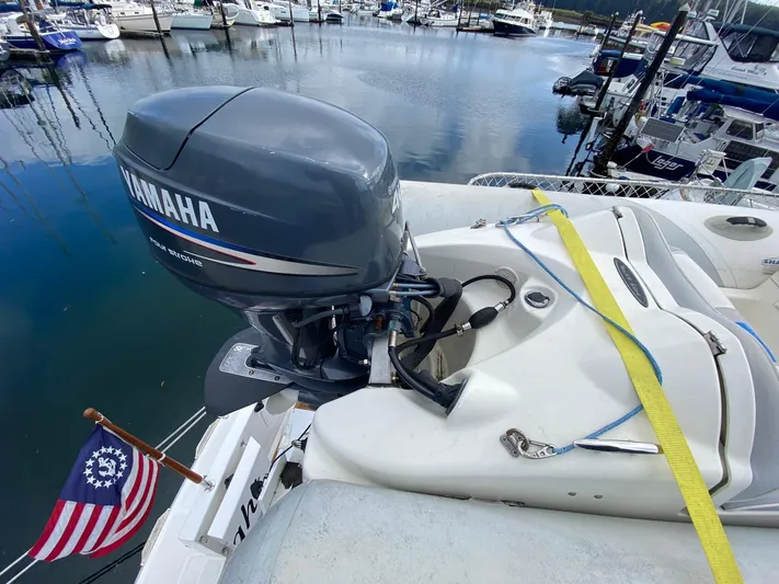 First Light Yacht Photos Pics Yamaha outboard motor on 1999 Ocean Alexander 510 Pilothouse.