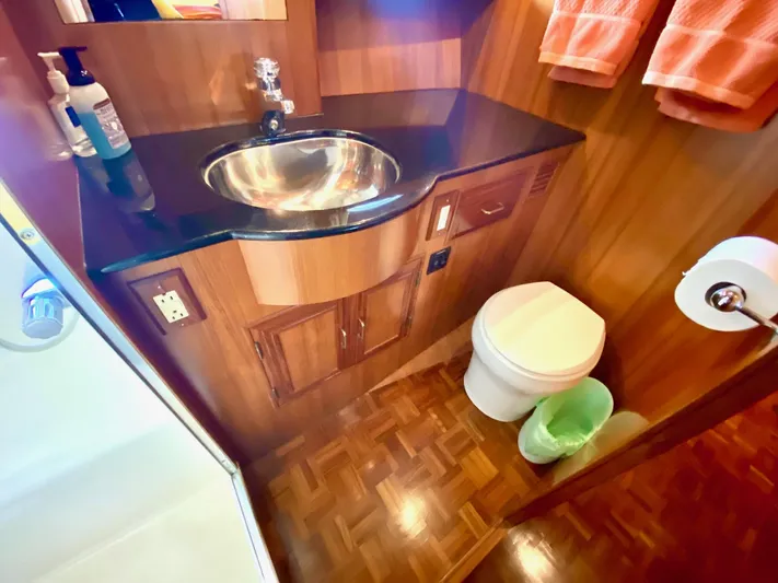 First Light Yacht Photos Pics 