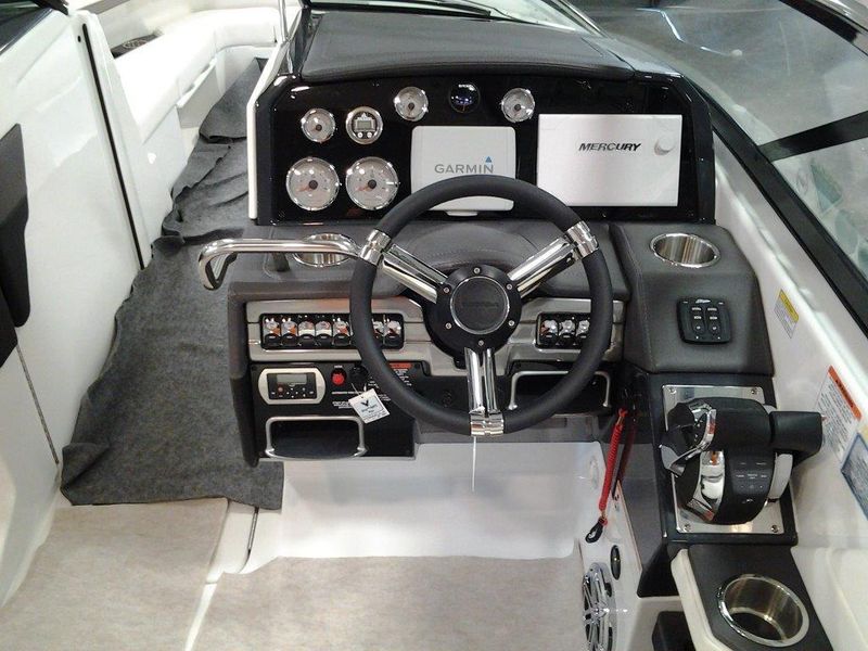 2018 Formula 290 Bowrider