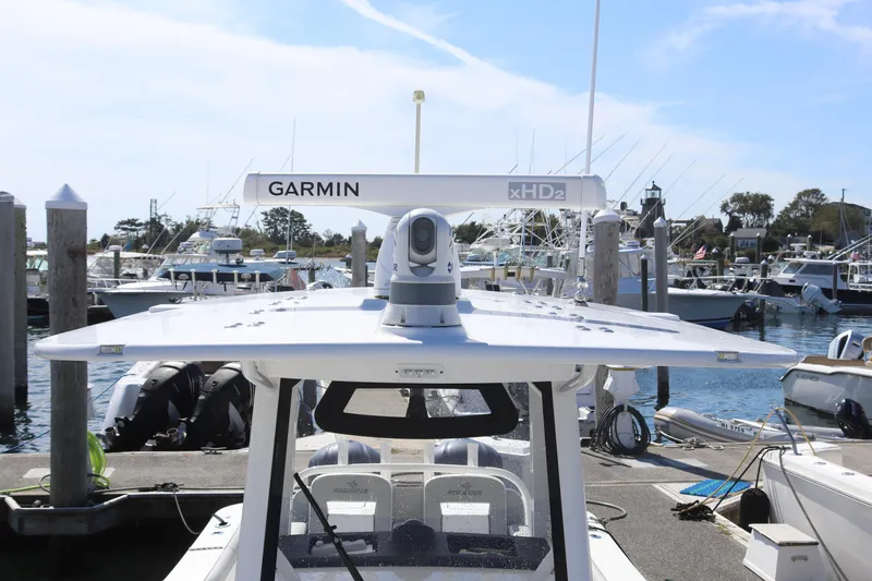  Yacht Photos Pics 2020 Regulator 31 boat with Garmin xHD2 radar at marina dock.