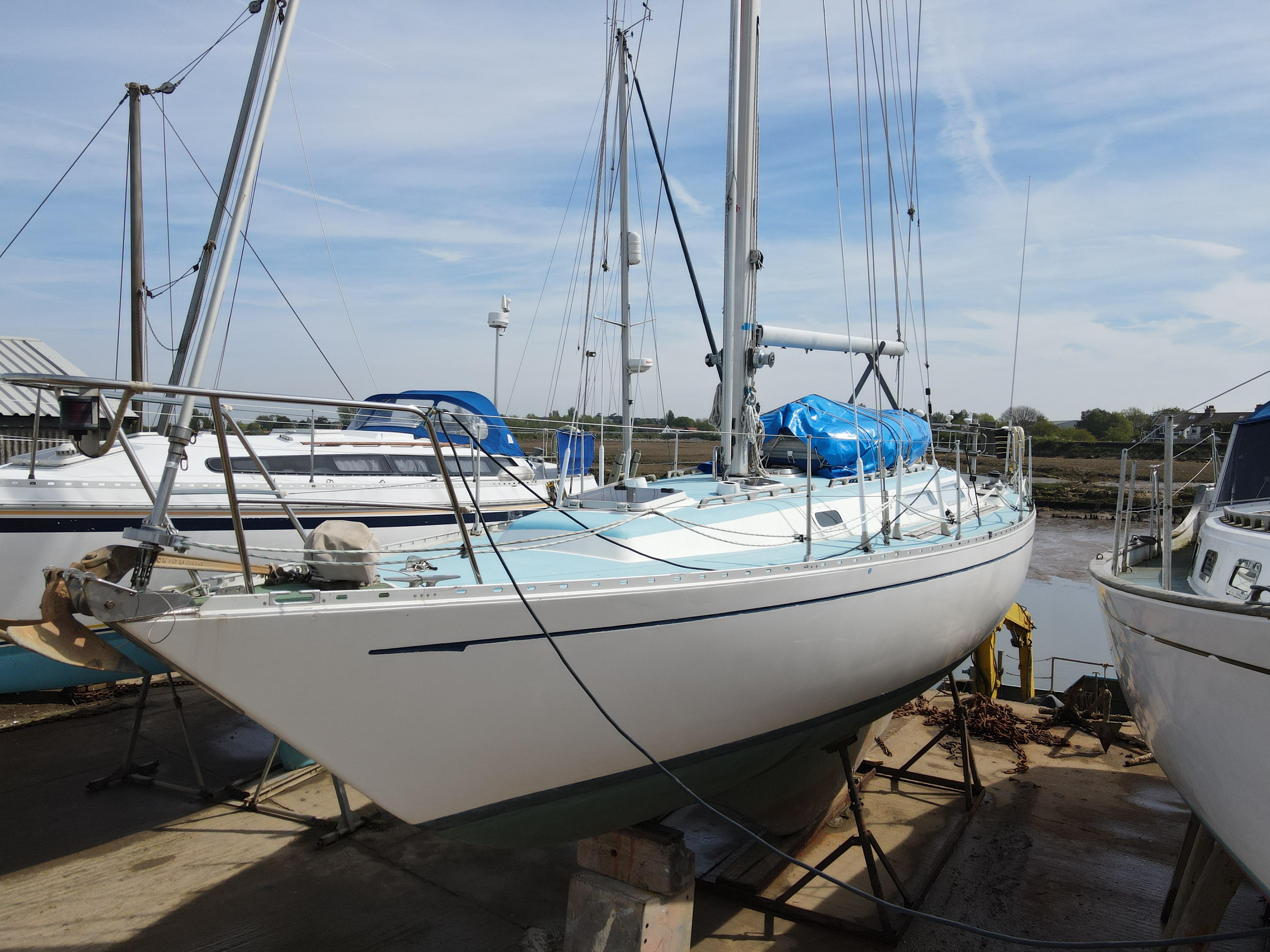 Used 1988 Rustler 36 - Essex | Youboat