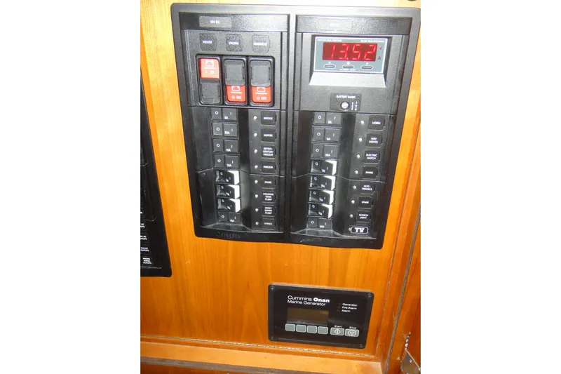 Oyster Yacht Photos Pics Electrical panel