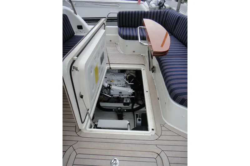 Oyster Yacht Photos Pics Engine room access