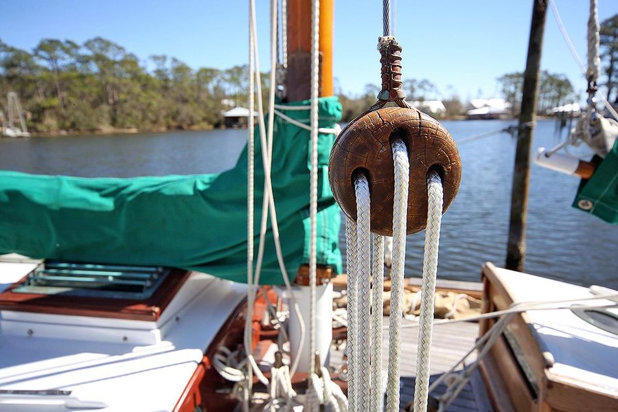 1979 Custom Van Dyne Schooner