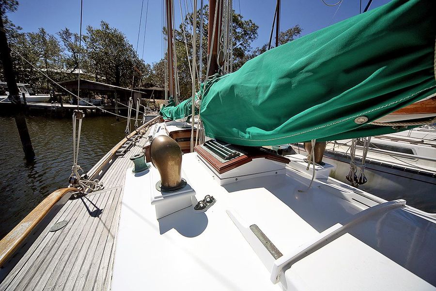 1979 Custom Van Dyne Schooner