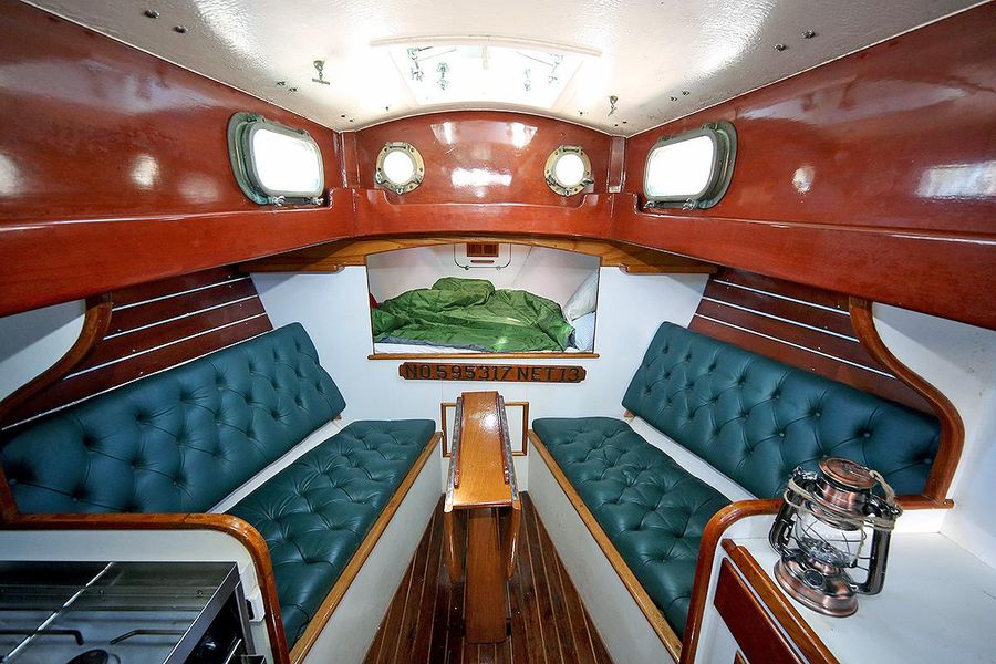 1979 Custom Van Dyne Schooner