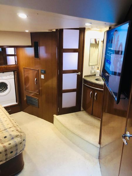 2007 Carver Motor Yacht