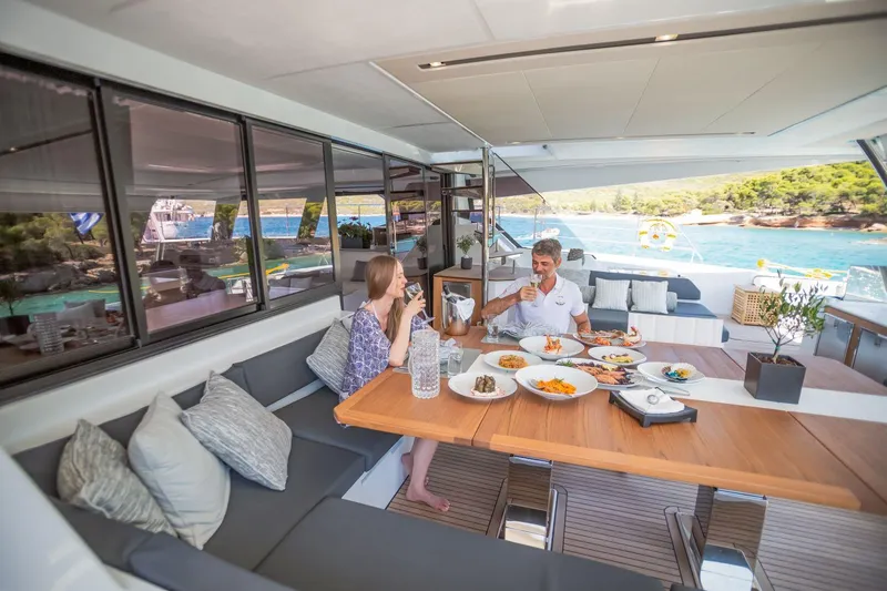 Power 67 - Fountaine Pajot Yacht Photos Pics FOUNTAINE PAJOT POWER 67