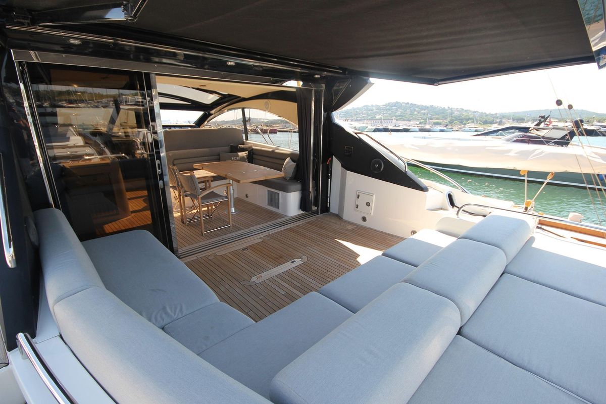 2011 Sunseeker 65 