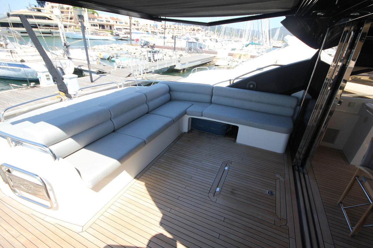 2011 Sunseeker 65 