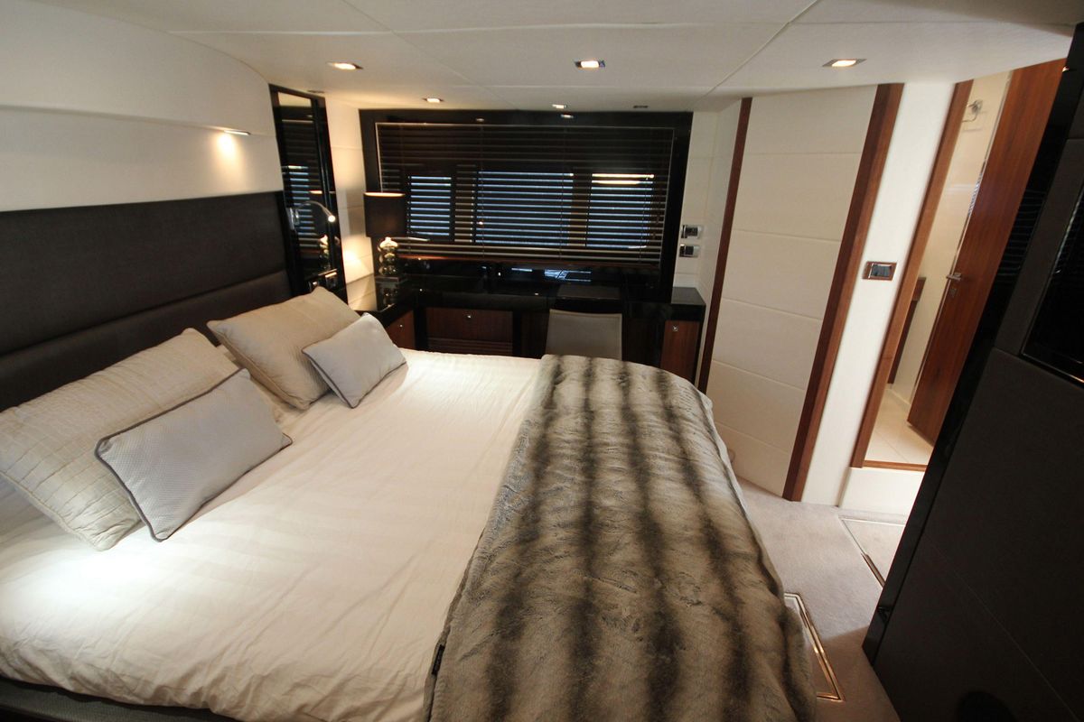 2011 Sunseeker 65 