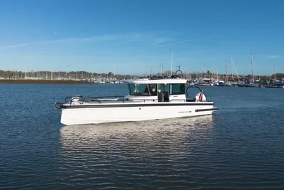 Axopar 28 CABIN