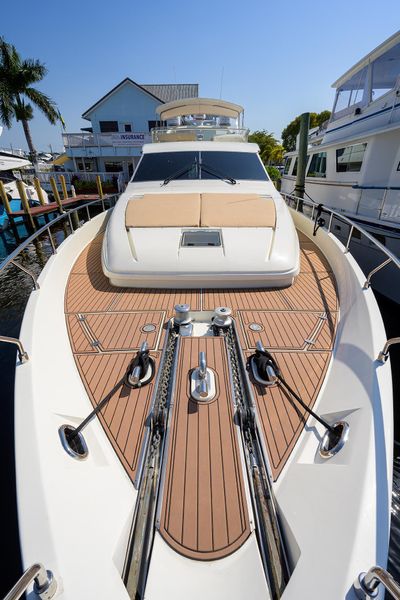 2000 Ferretti Yachts 72