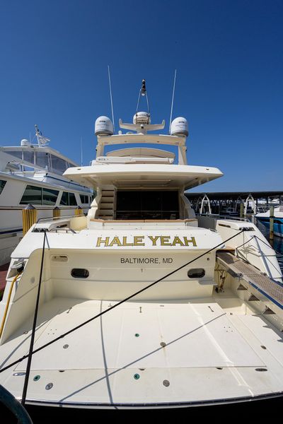 2000 Ferretti Yachts 72