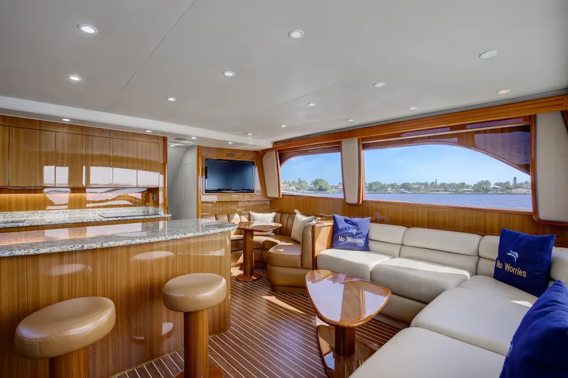 No Worries II Yacht Photos Pics Viking 54 No Worries II - Salon