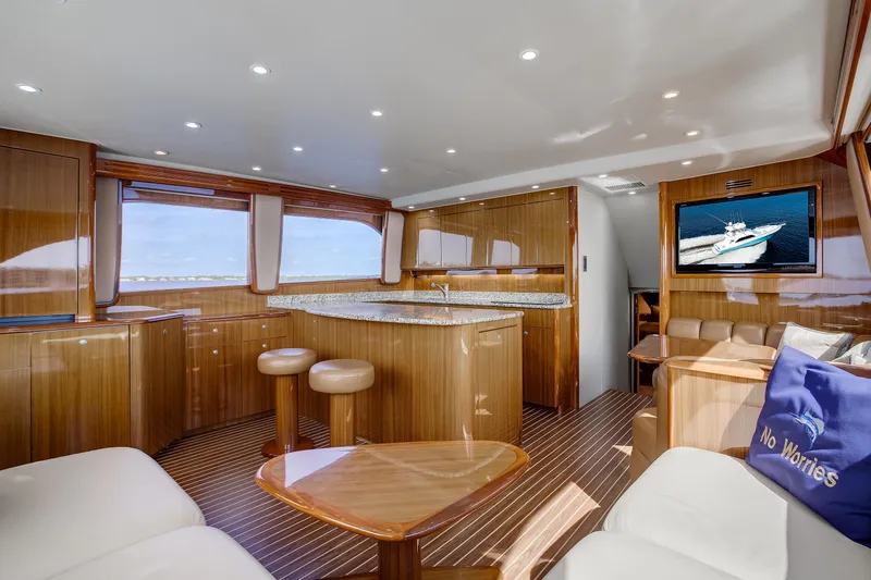 No Worries II Yacht Photos Pics Viking 54 No Worries II - Salon