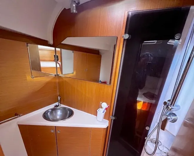 Odysseia Yacht Photos Pics 