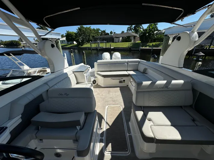  Yacht Photos Pics 2020 Sea Ray SDX 290 Outboard boat interior with spacious seating and elegant design.