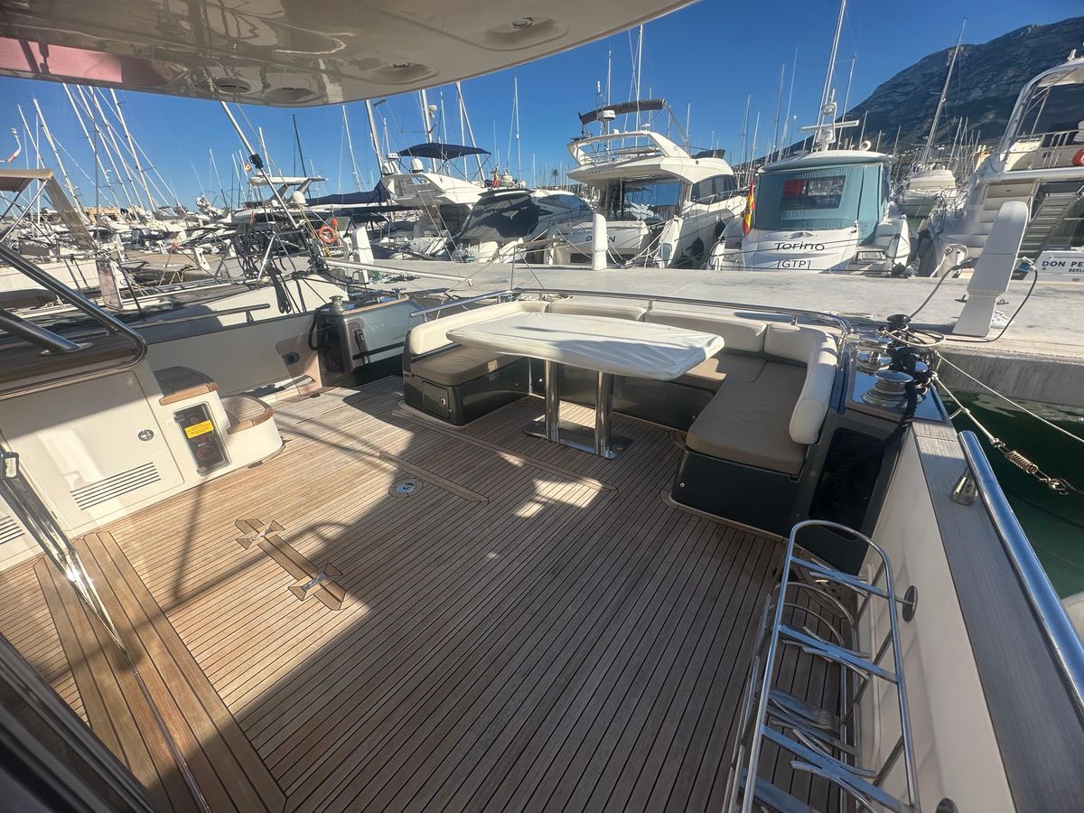 2014 Azimut 51 