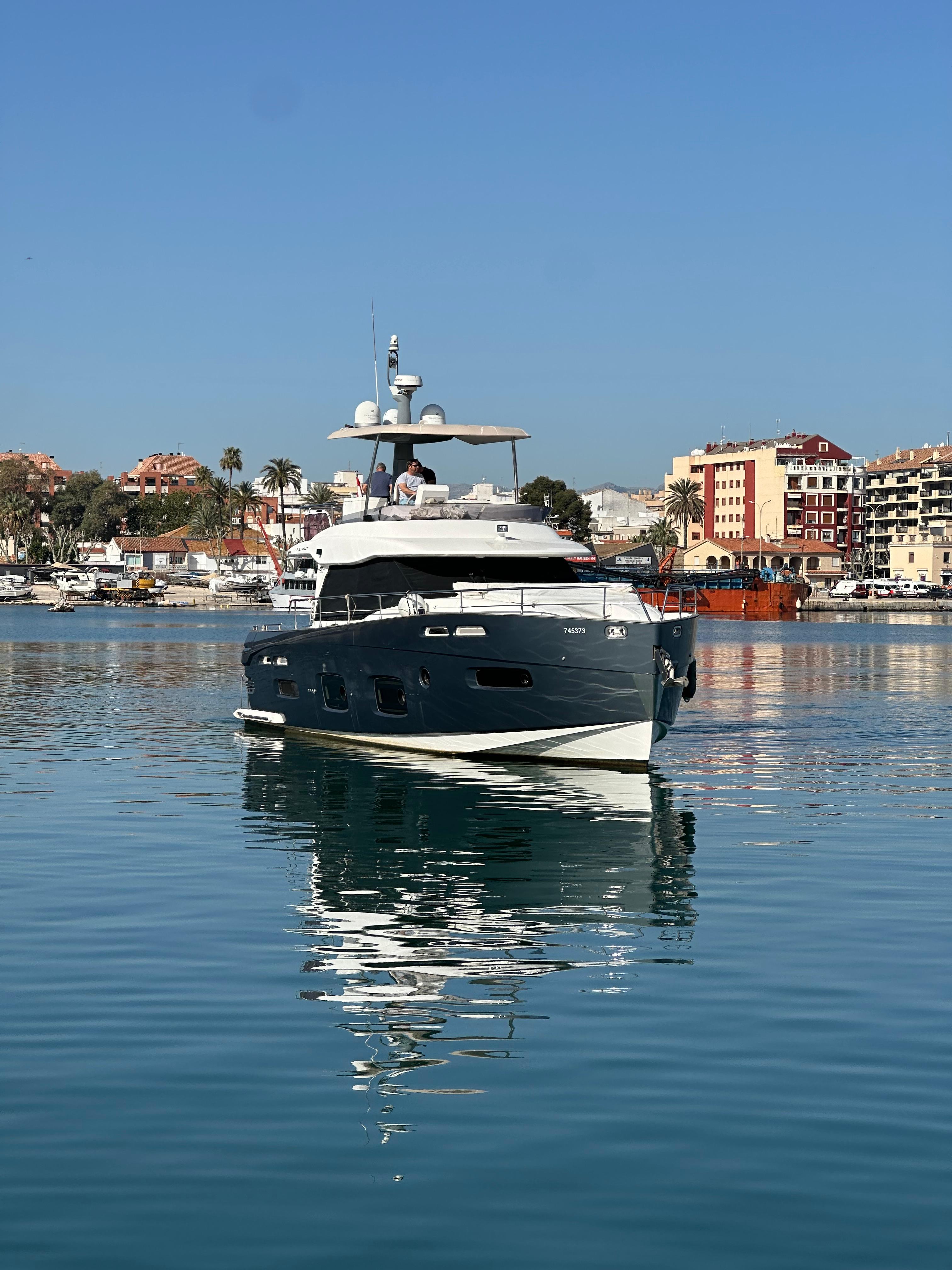 Azimut Magellano 50