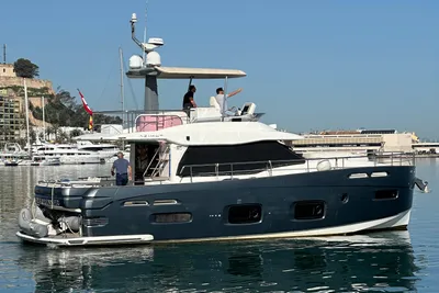 2014 Azimut Magellano 50