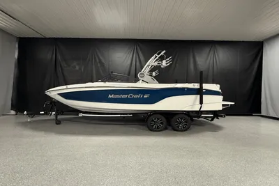 MasterCraft XT23