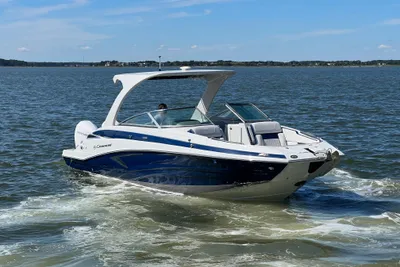 Crownline Eclipse E305 XS