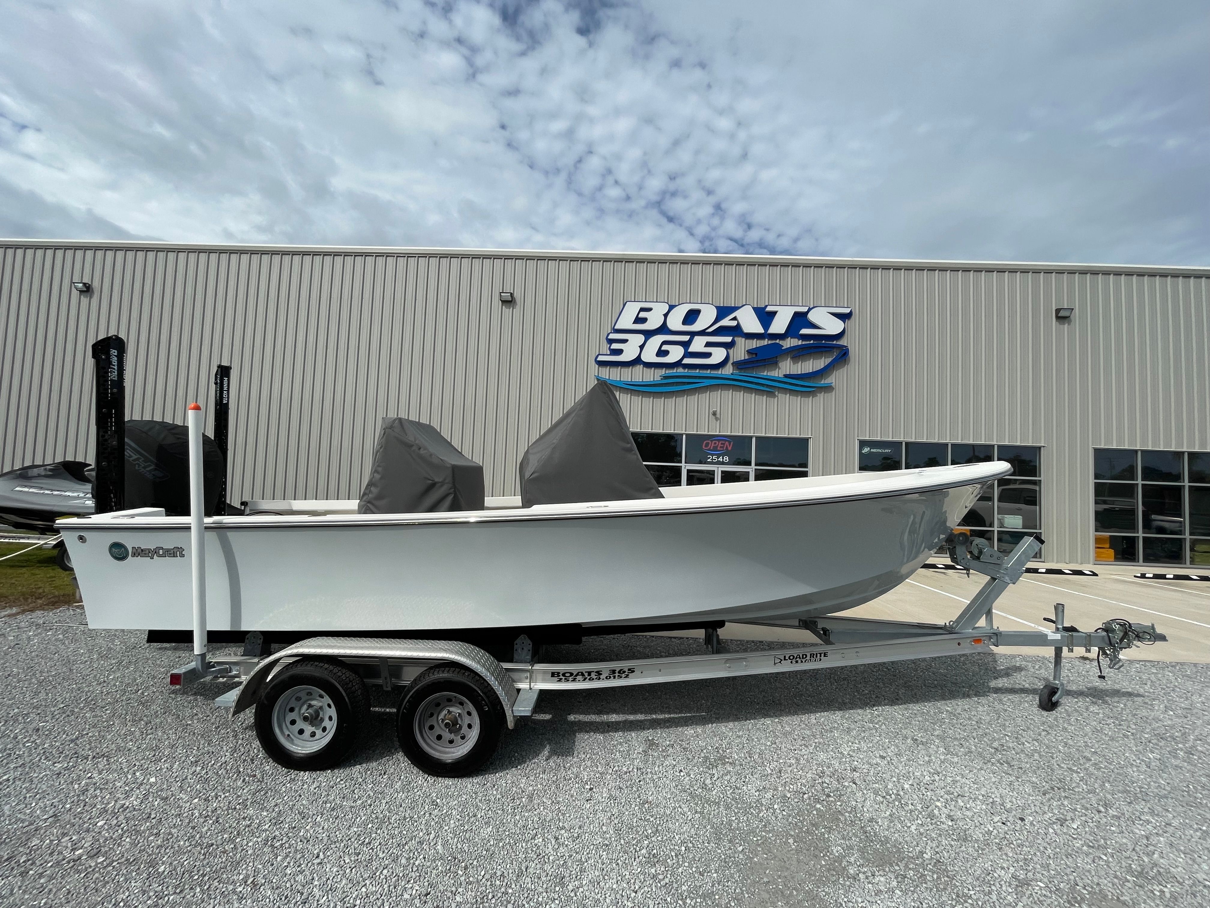 May-Craft 23' Cape Classic