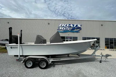 May-Craft 23' Cape Classic