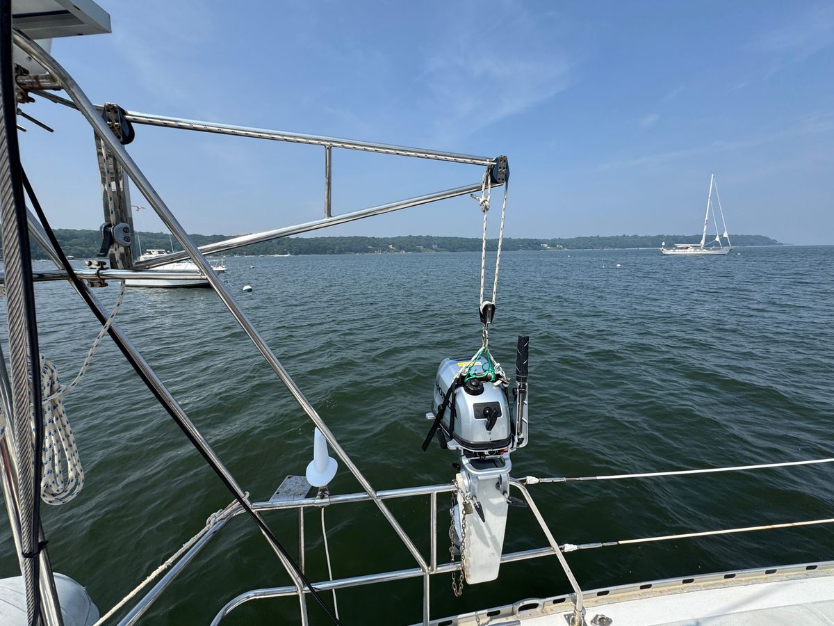 1998 Hylas 46 