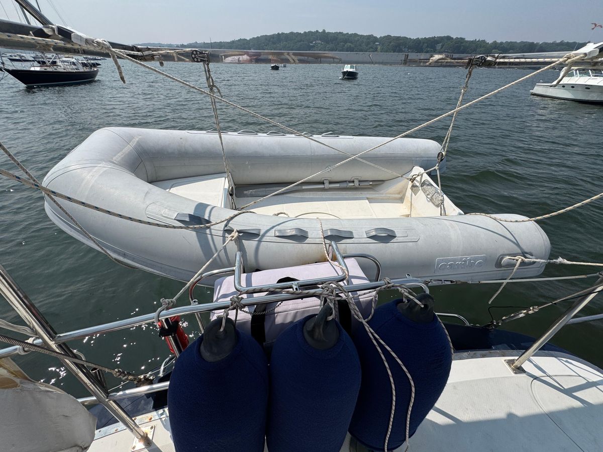 1998 Hylas 46 