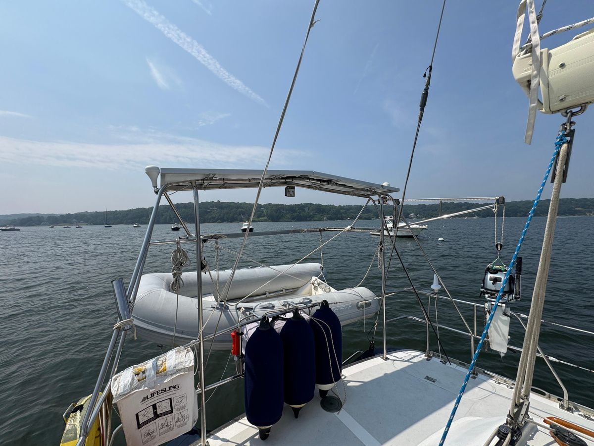 1998 Hylas 46 