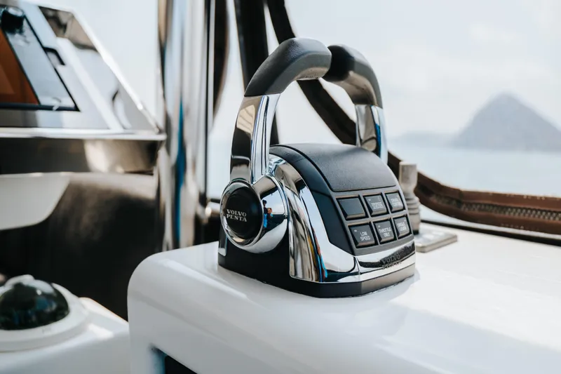  Yacht Photos Pics Control panel of a 2017 Lagoon 630 Motor Yacht with Volvo Penta throttle.